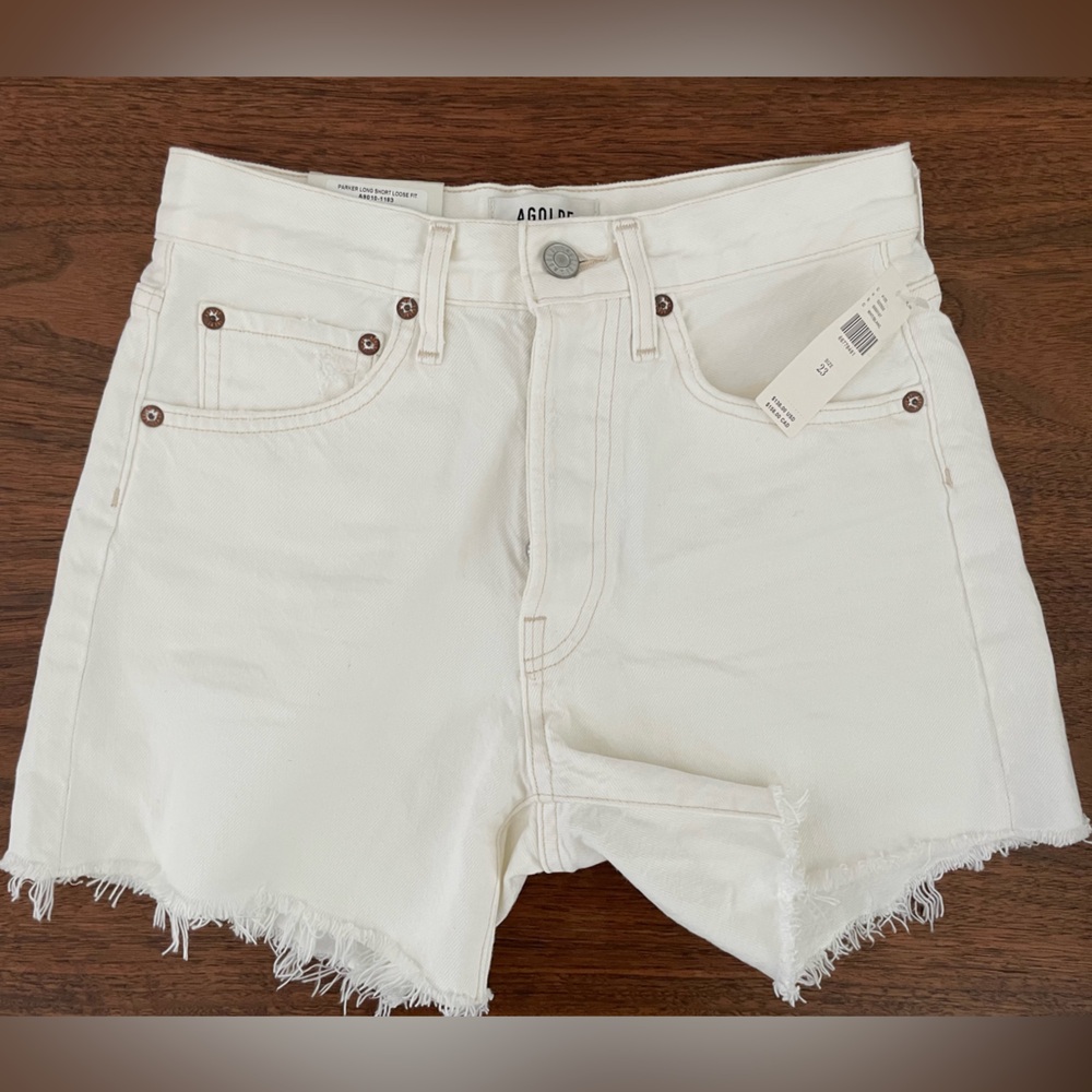 Brand new Agolde Parker Short (Panna Cotta, size 23)